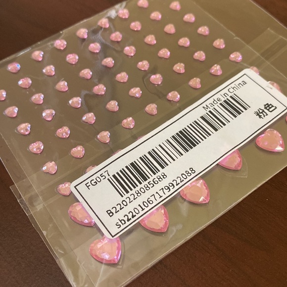 1 Sheet of Heart Rhinestone Face Gems - Picture 8 of 12